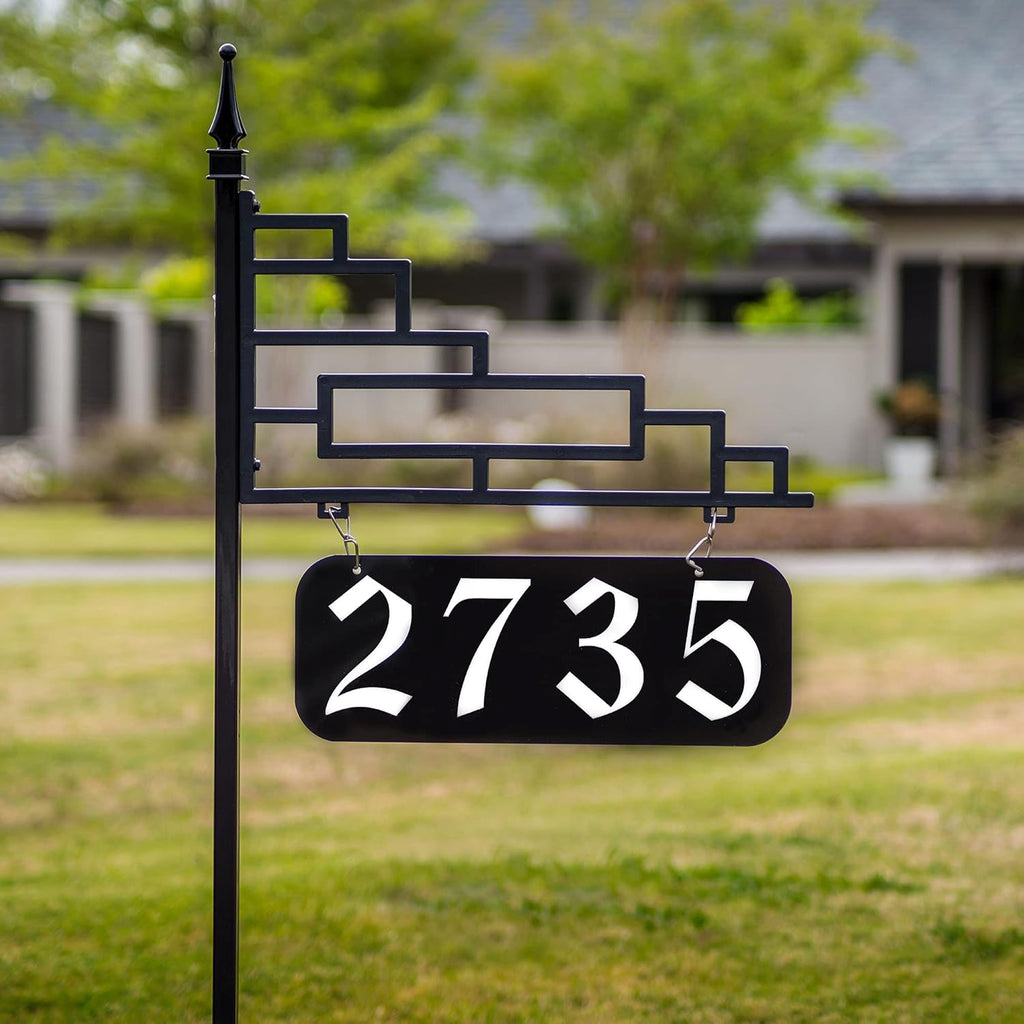 Reflective Address Sign on a 58 Pole E815854