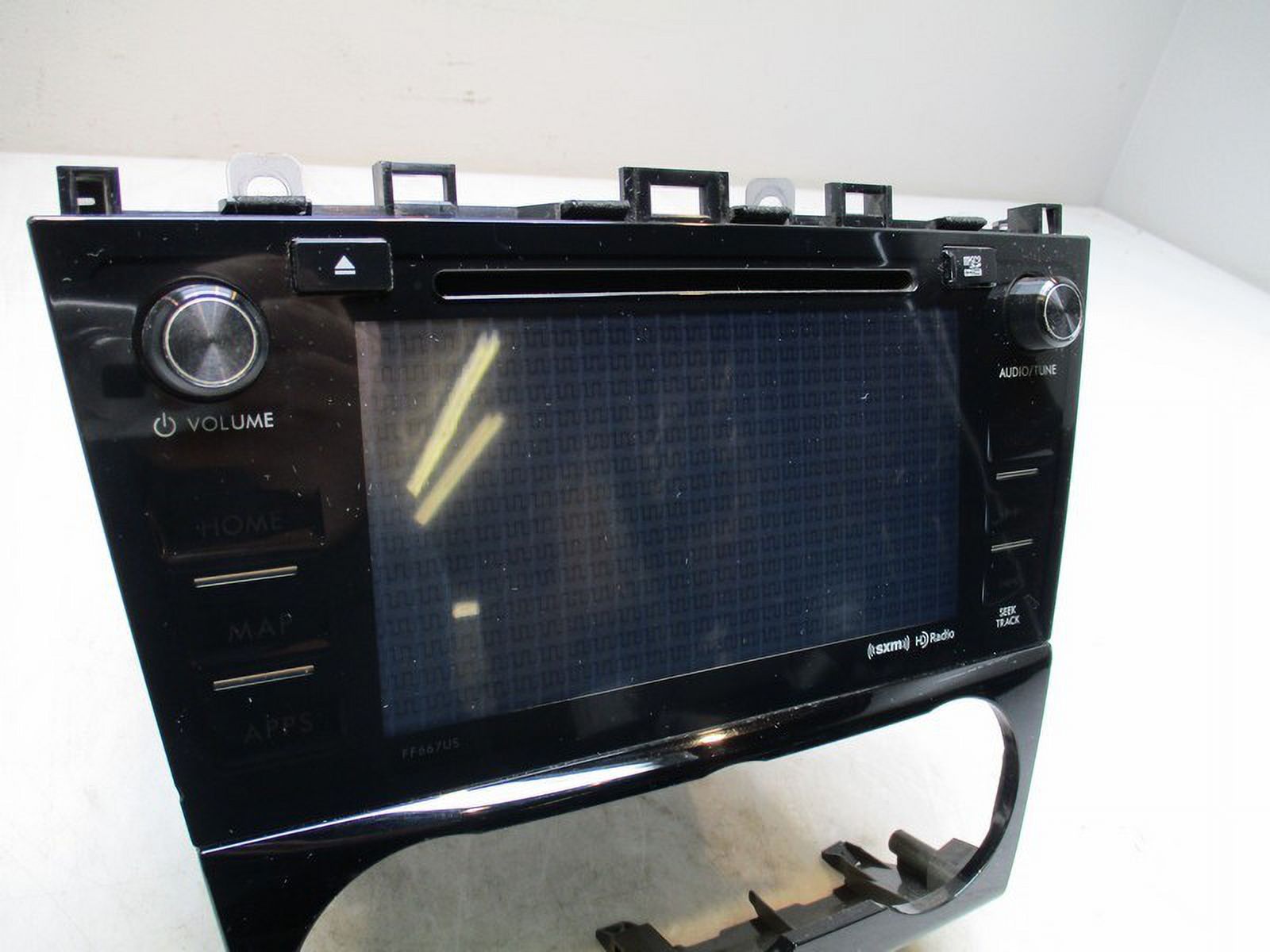 Pre-Owned Subaru Forester Radio Receiver CD Player Navigation Display W130