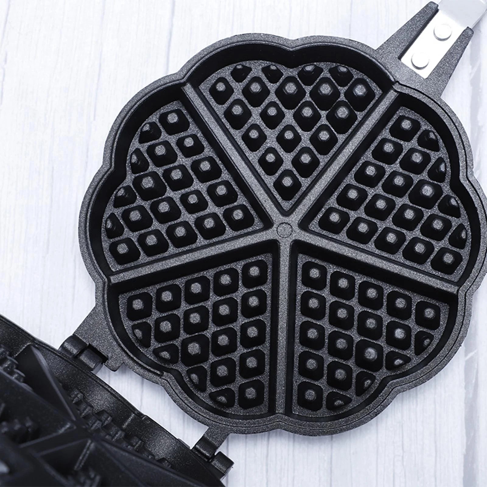 6 inch Waffle Maker Cookware B10500