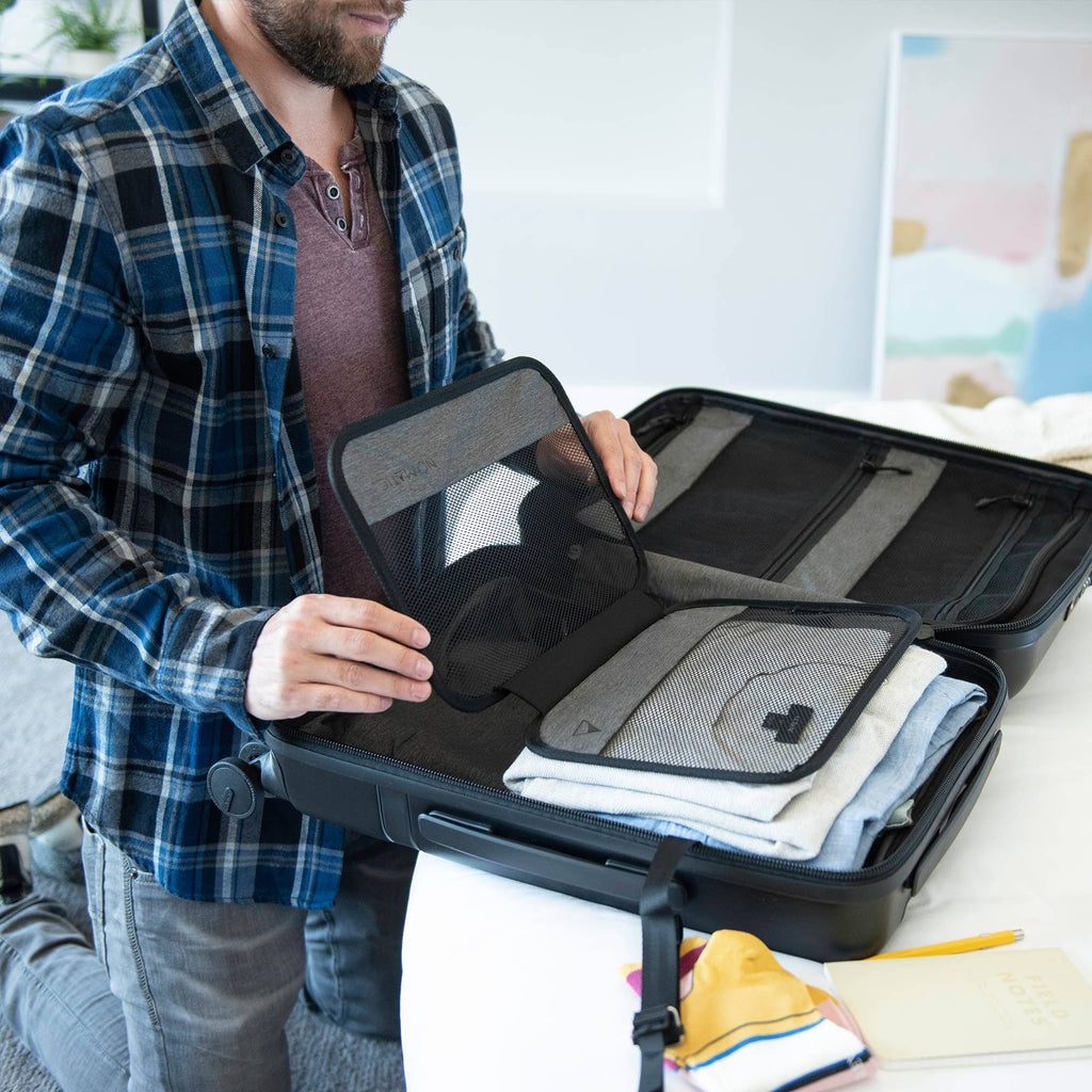 Carry-On Pro Spinning Suitcase J192649
