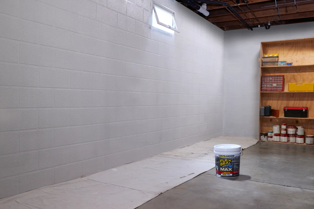 White Liquid Rubber Sealant Coating, 2.5 Gallon V790