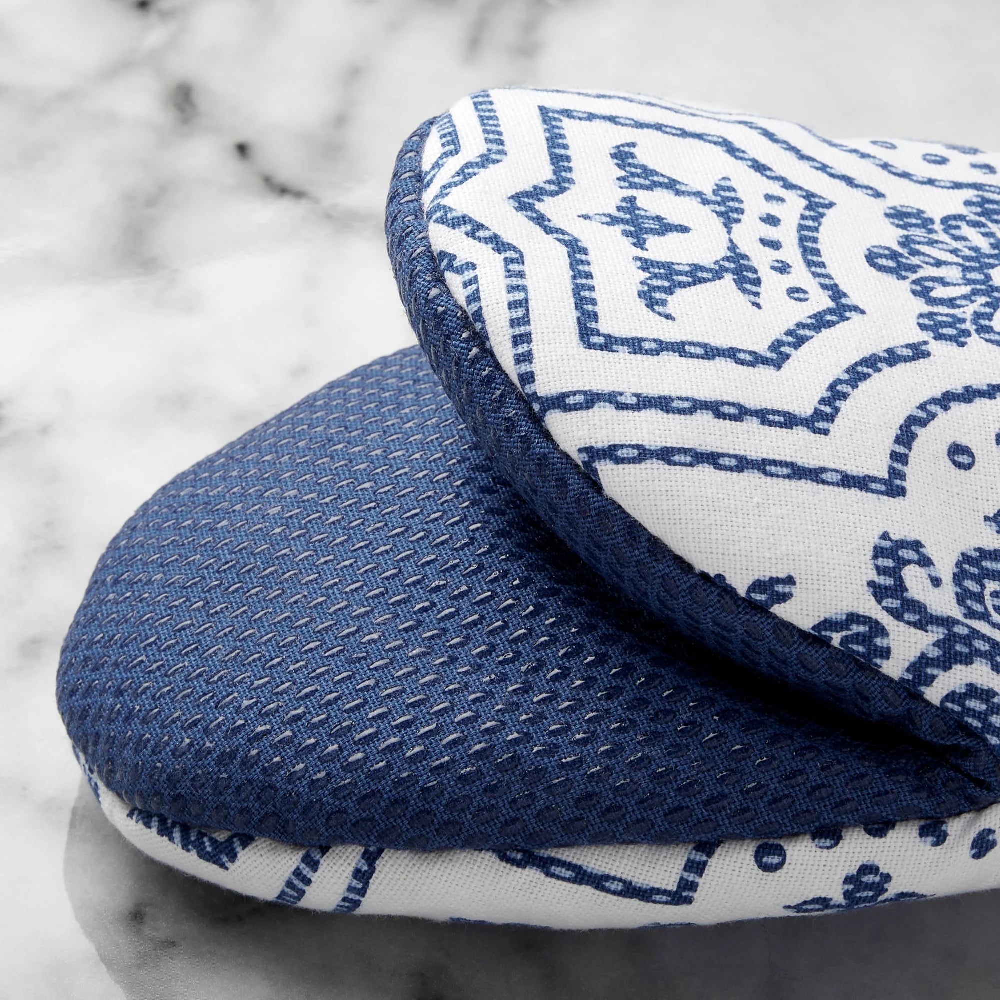 Blue 2 Piece Mini Oven Mitt Set R583887