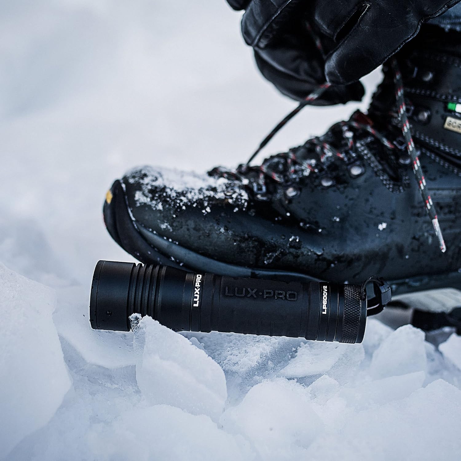 Bright 400 Lumen LED Handheld Flashlight with Ergonomic Handle and Aircraft-Grade Aluminum S374