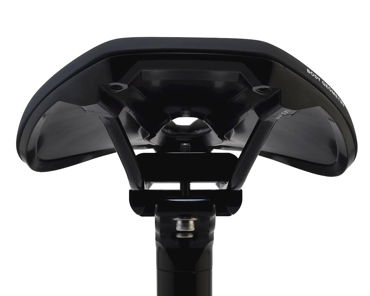 Black 143 mm Saddle V2676