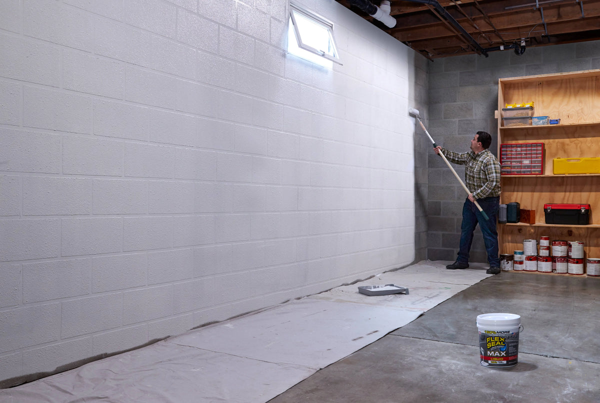 White Liquid Rubber Sealant Coating, 2.5 Gallon V790