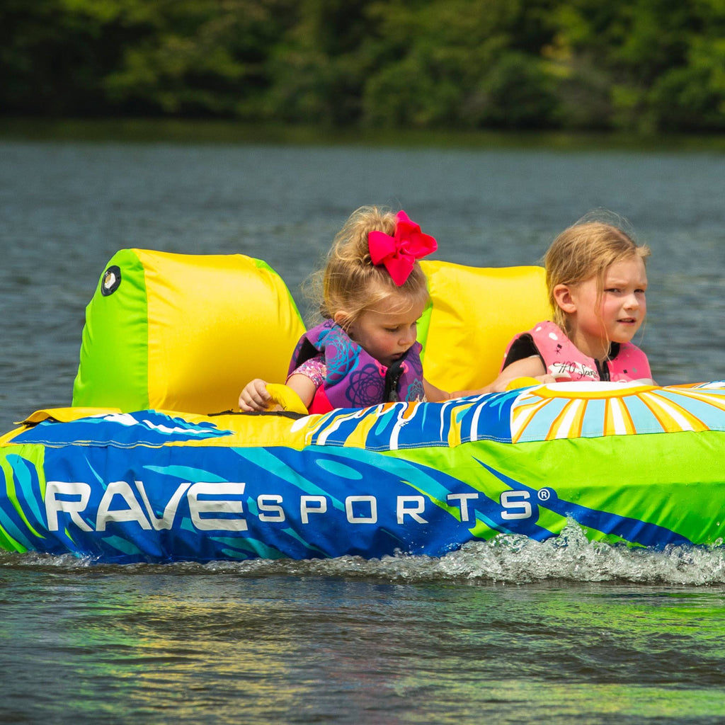 Escape Pontoon Towable Q560