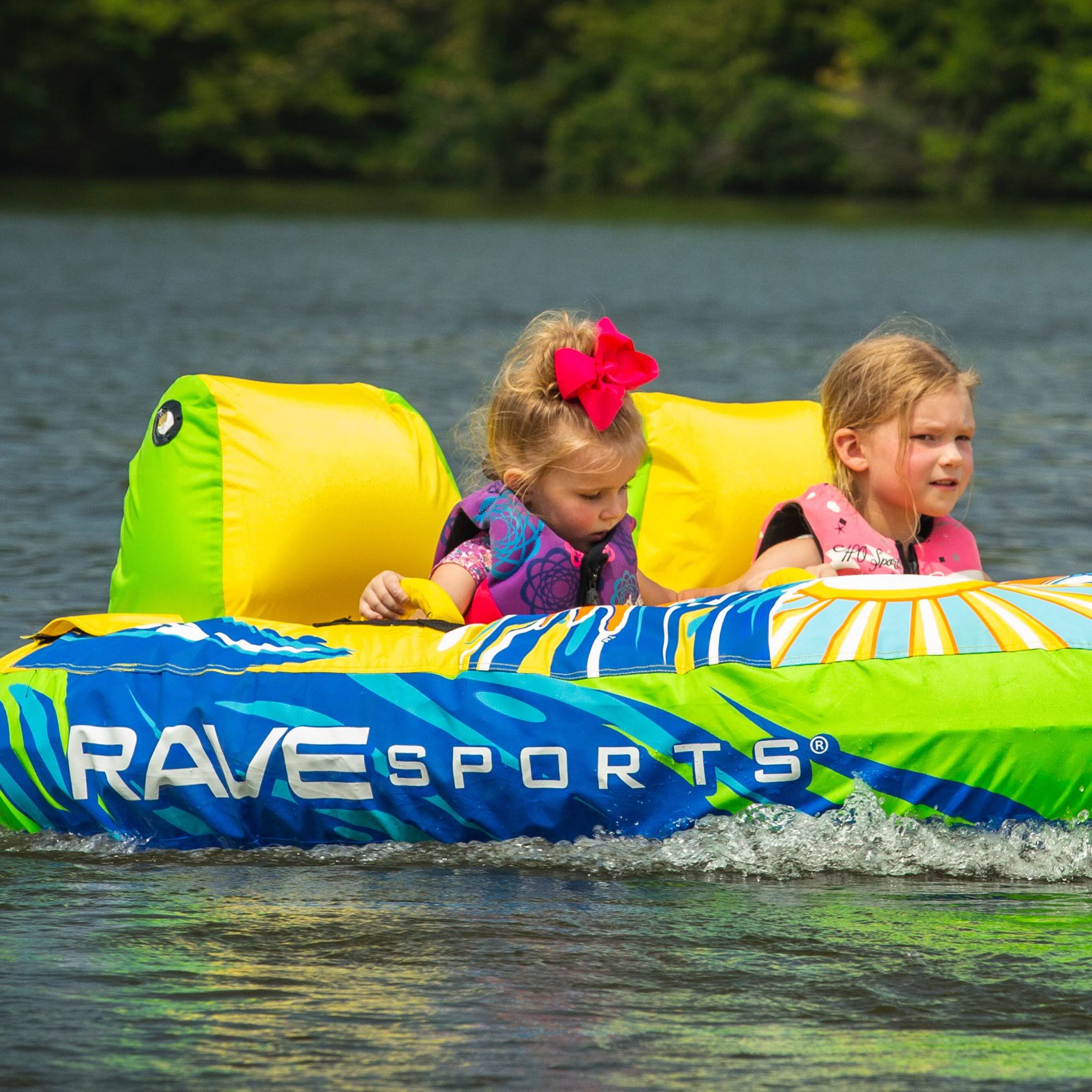 Escape Pontoon Towable Q560