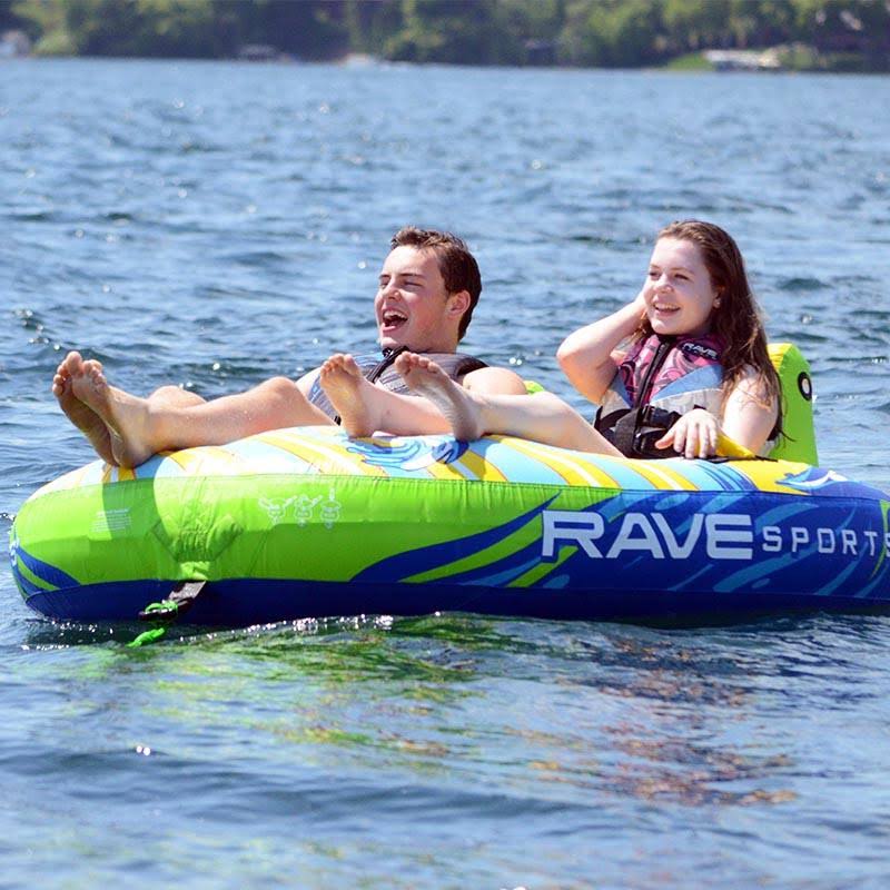Escape Pontoon Towable Q560
