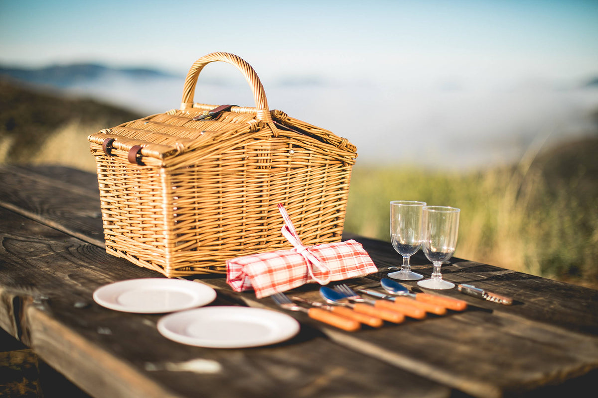 Red/White Plaid Willow Basket K403907